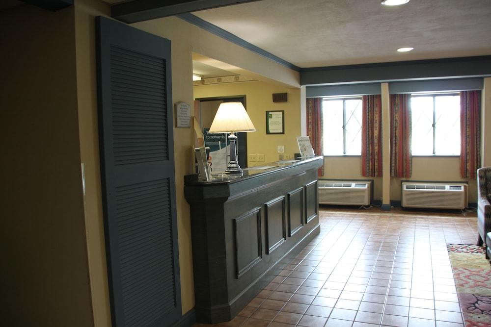 Quality Inn Cortland - University Area Εξωτερικό φωτογραφία