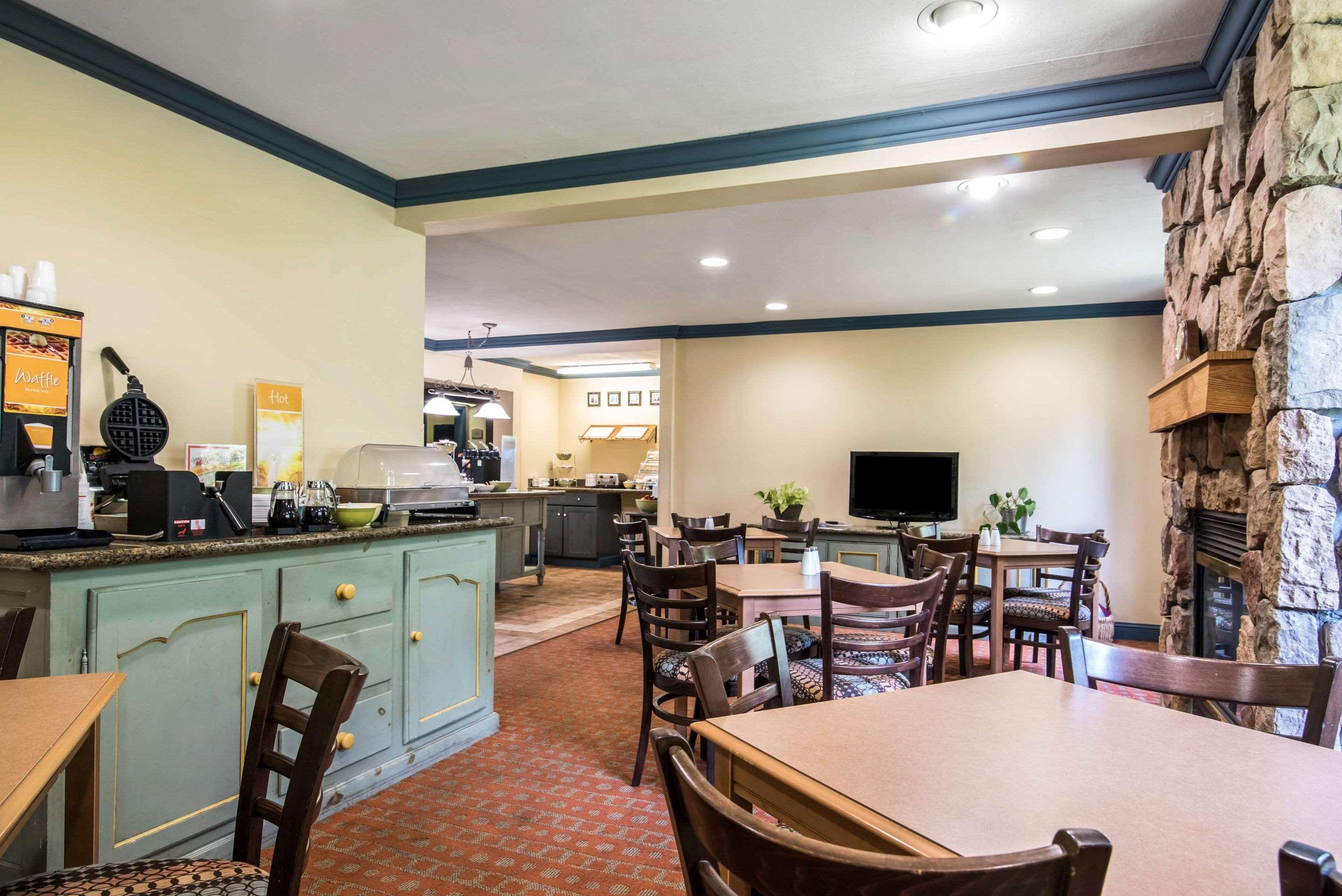 Quality Inn Cortland - University Area Εξωτερικό φωτογραφία