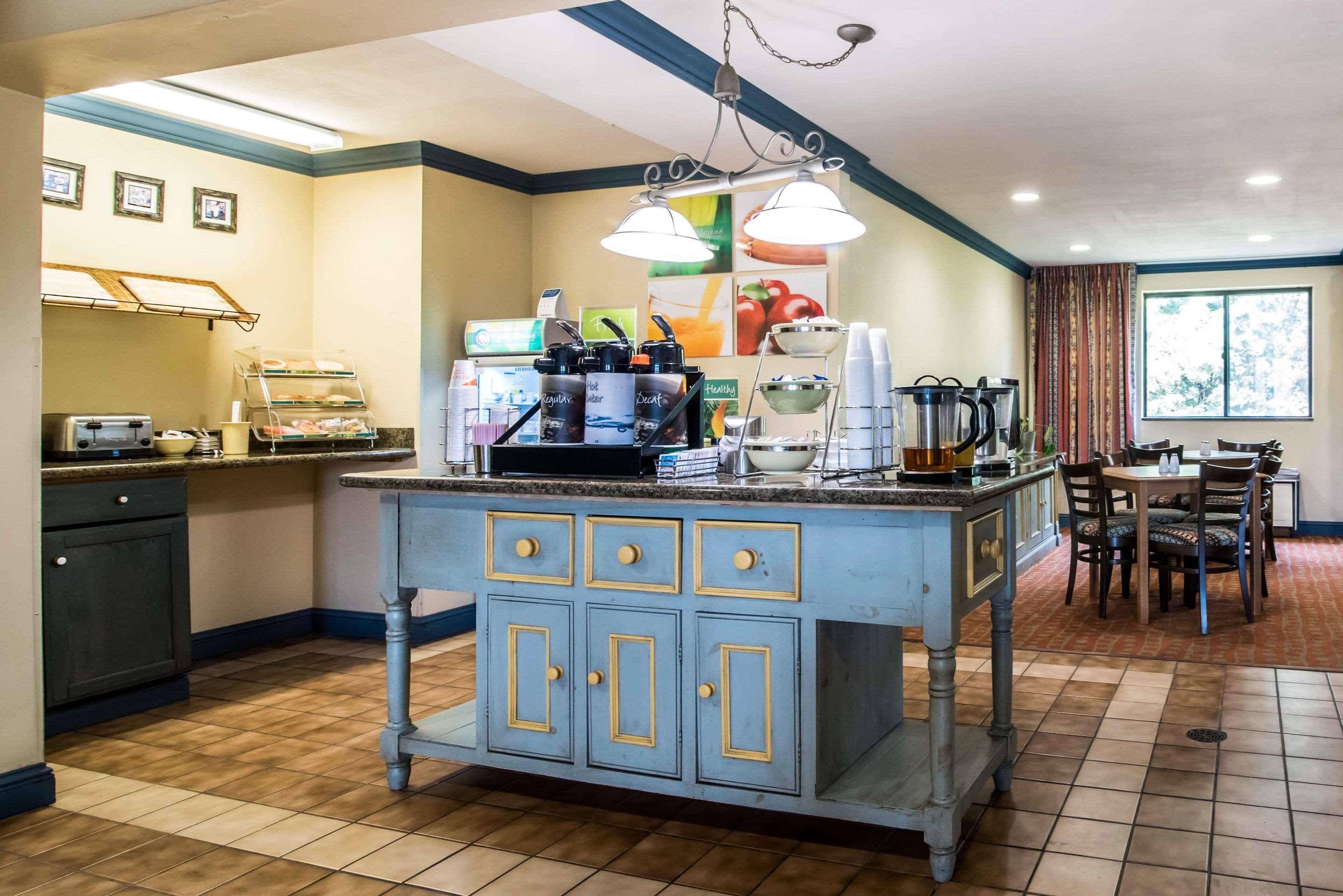 Quality Inn Cortland - University Area Εξωτερικό φωτογραφία